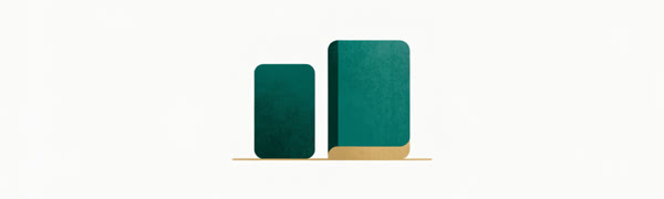 Bankkarte neben einem geschlossenen Notizbuch